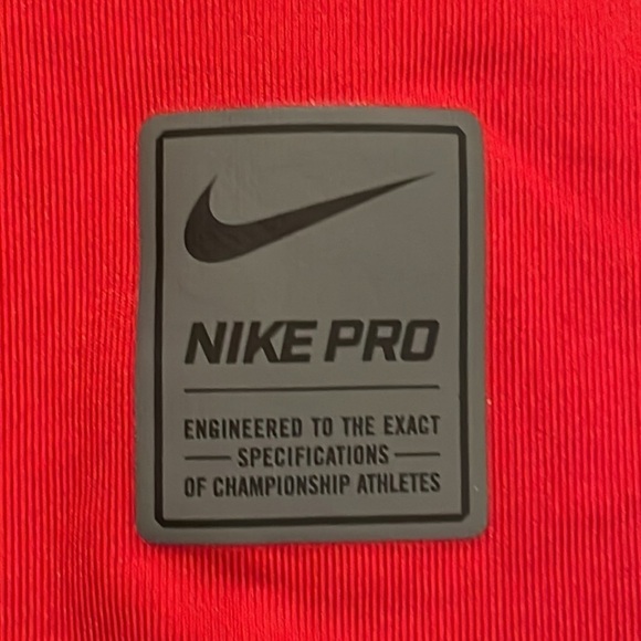 NWOT S/P Nike Pro Dri Fit red sleeveless graphic pullover athletic shirt top - Picture 11 of 15